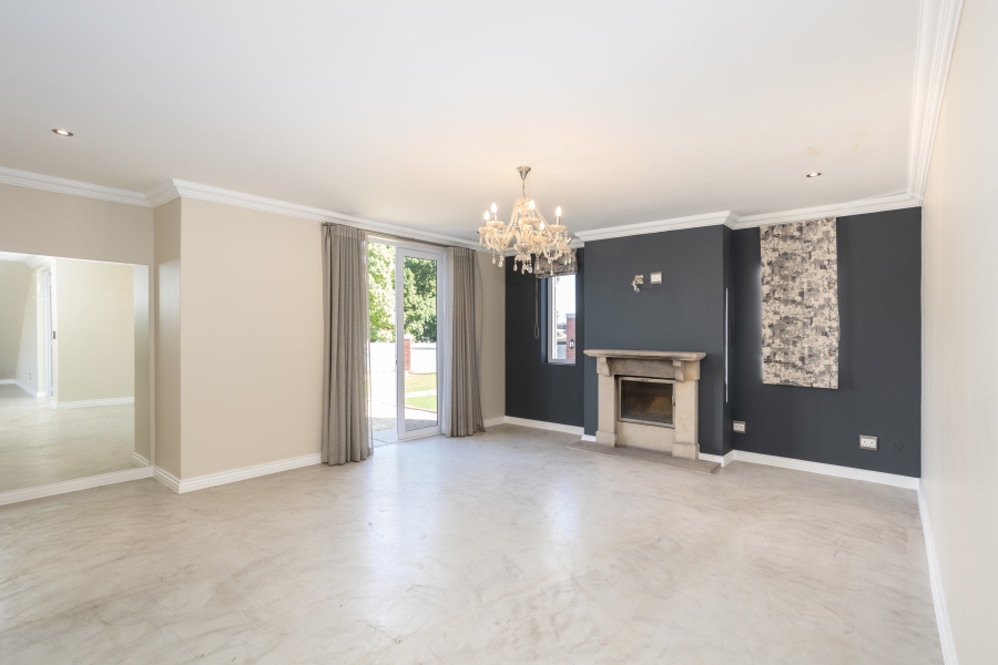 4 Bedroom Property for Sale in Val De Vie Estate Western Cape